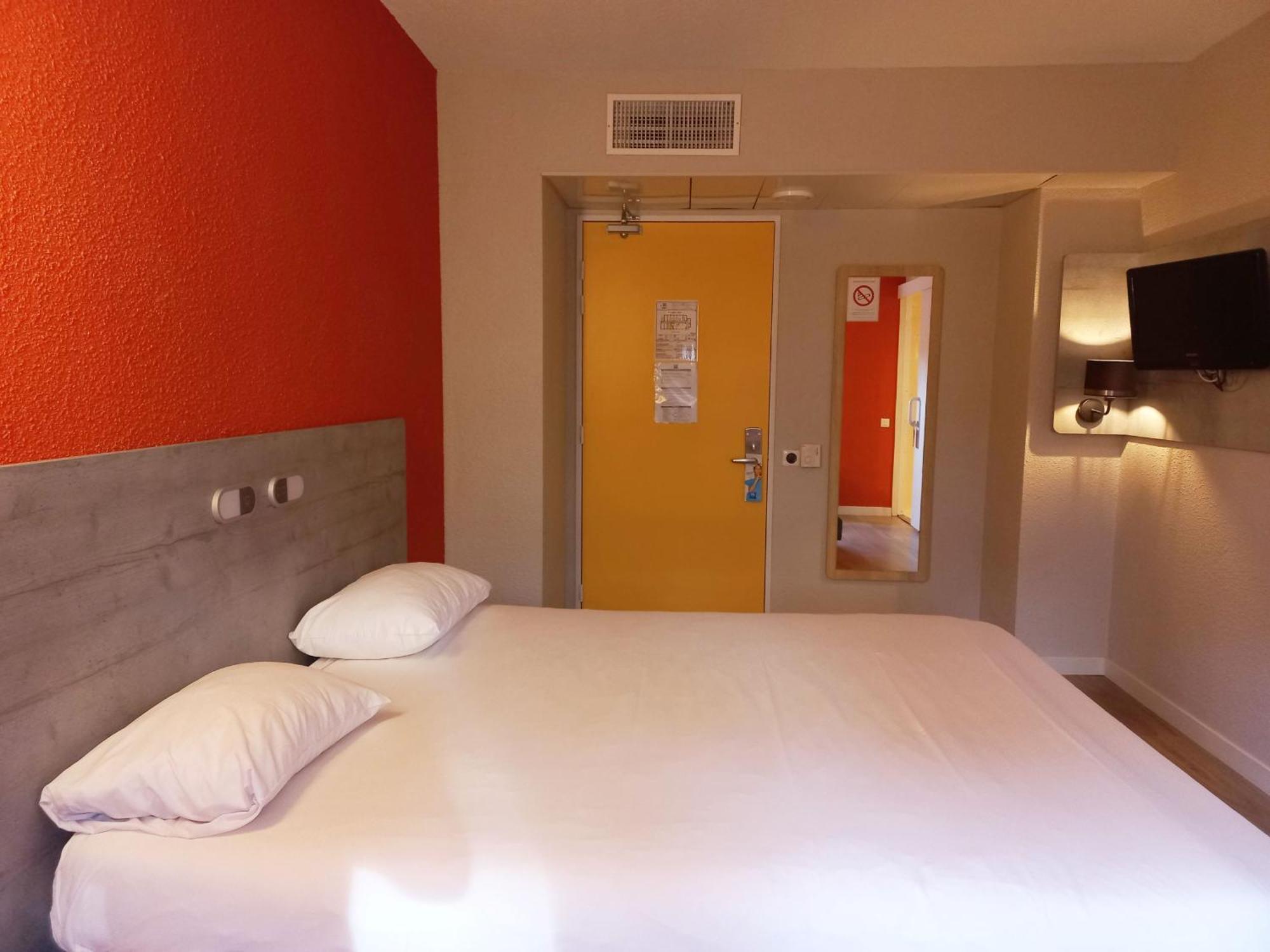 Ibis Budget Saint-Brieuc Yffiniac Buitenkant foto