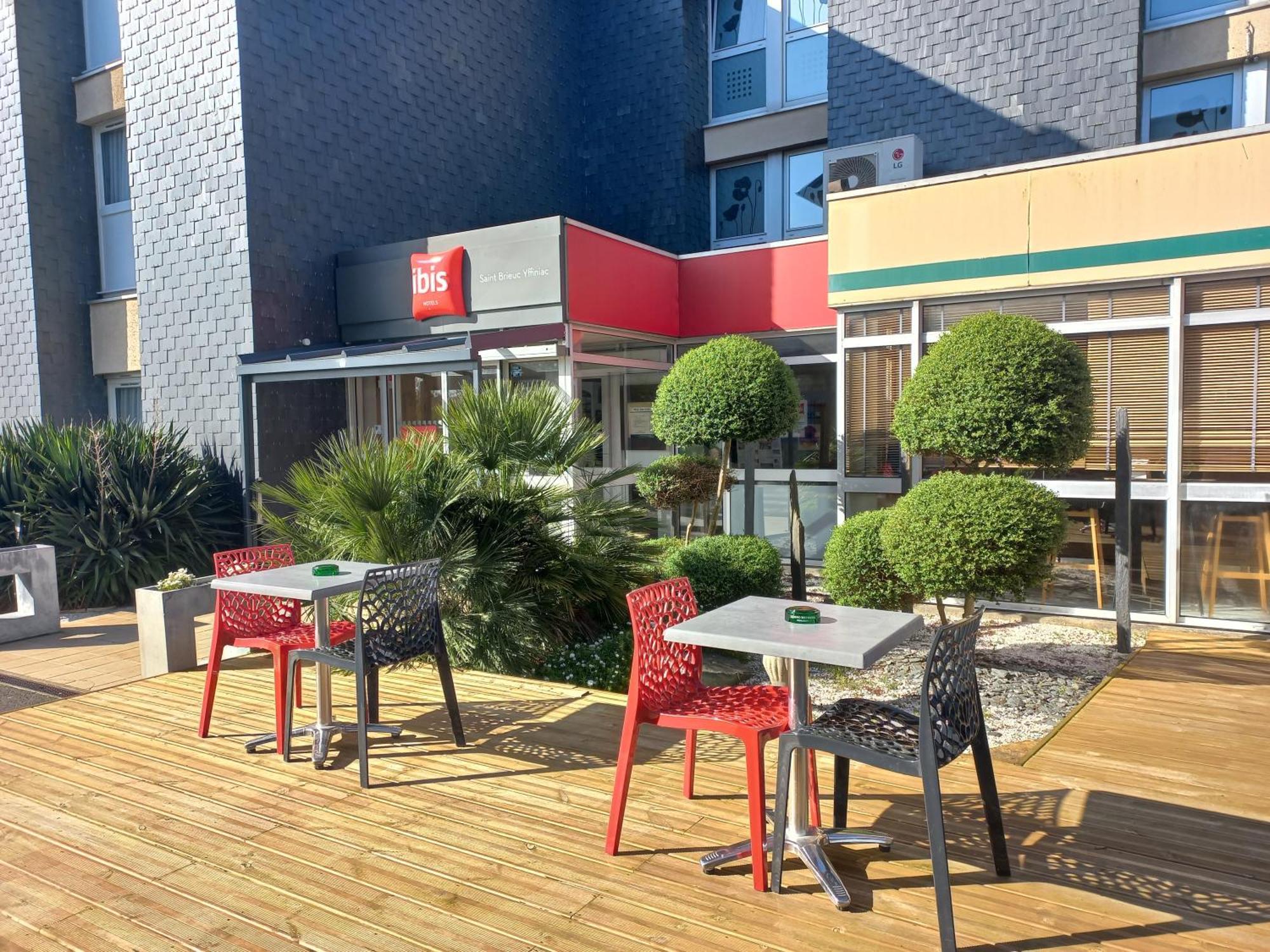 Ibis Budget Saint-Brieuc Yffiniac Buitenkant foto