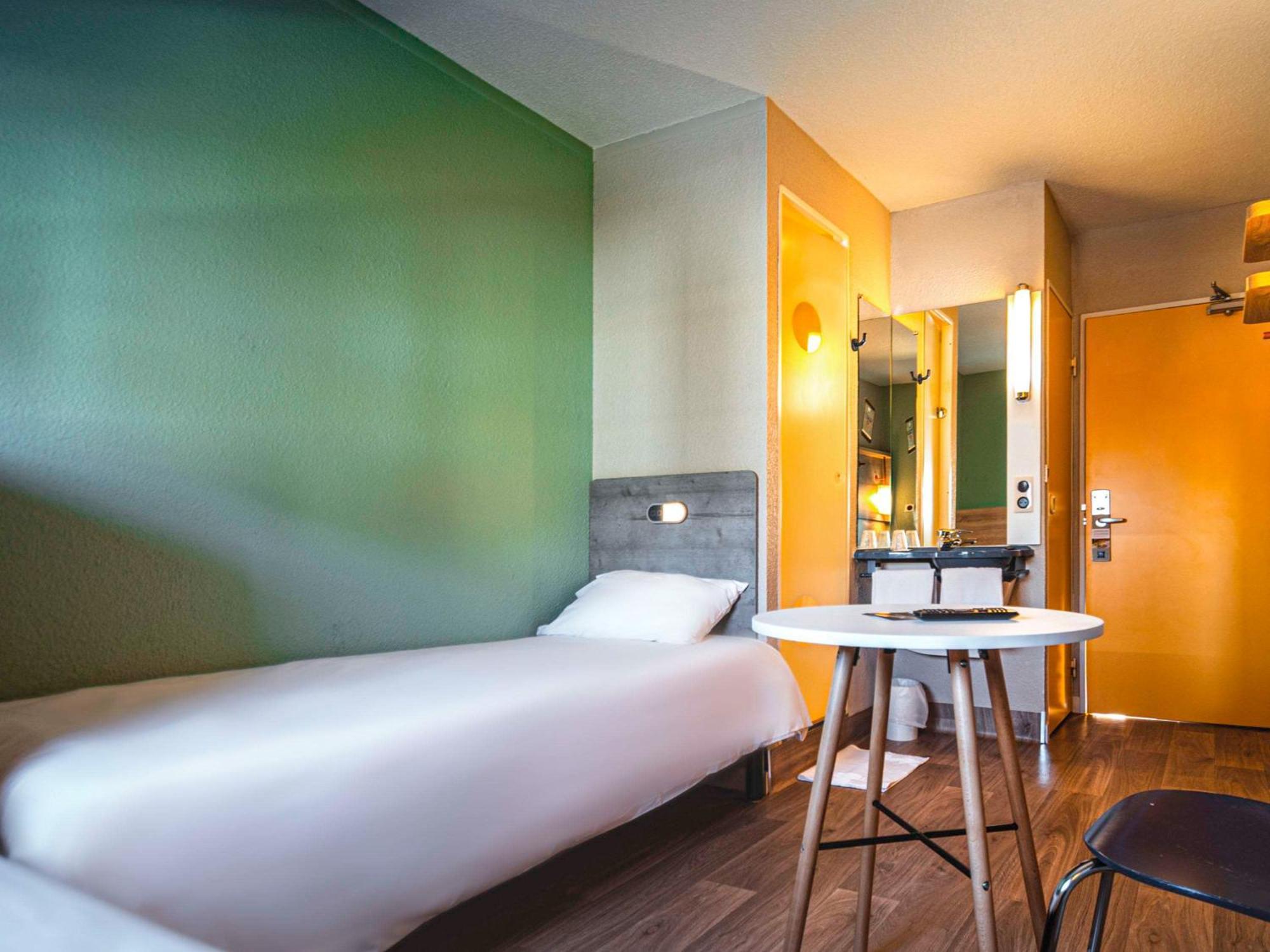 Ibis Budget Saint-Brieuc Yffiniac Buitenkant foto