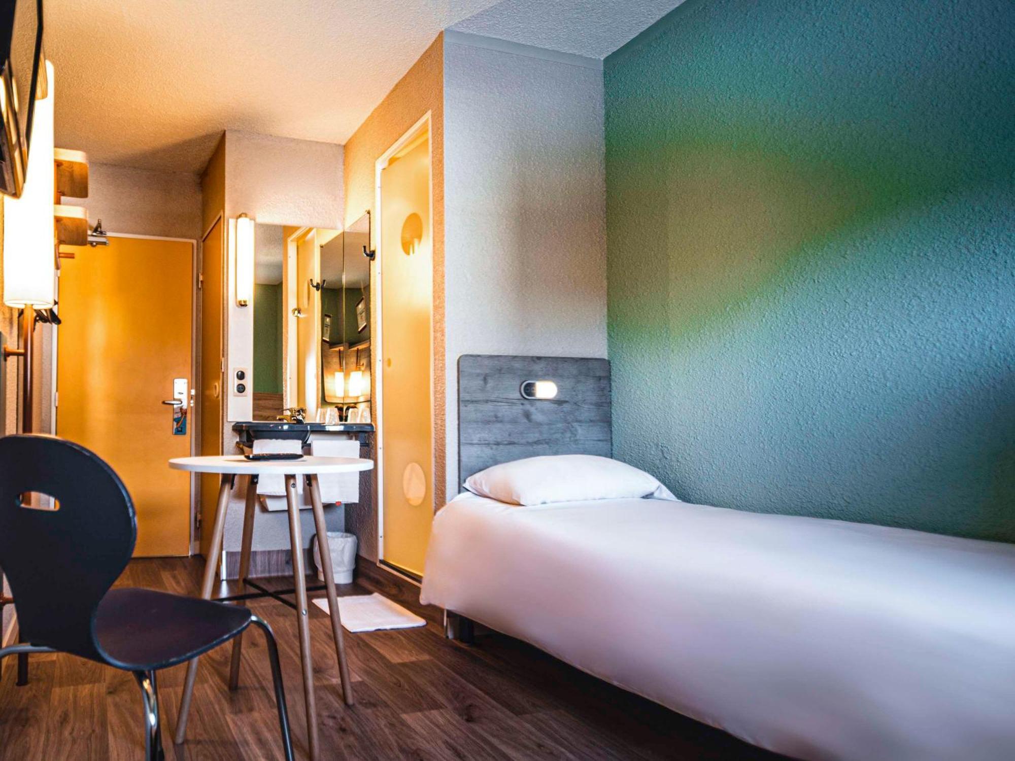 Ibis Budget Saint-Brieuc Yffiniac Buitenkant foto